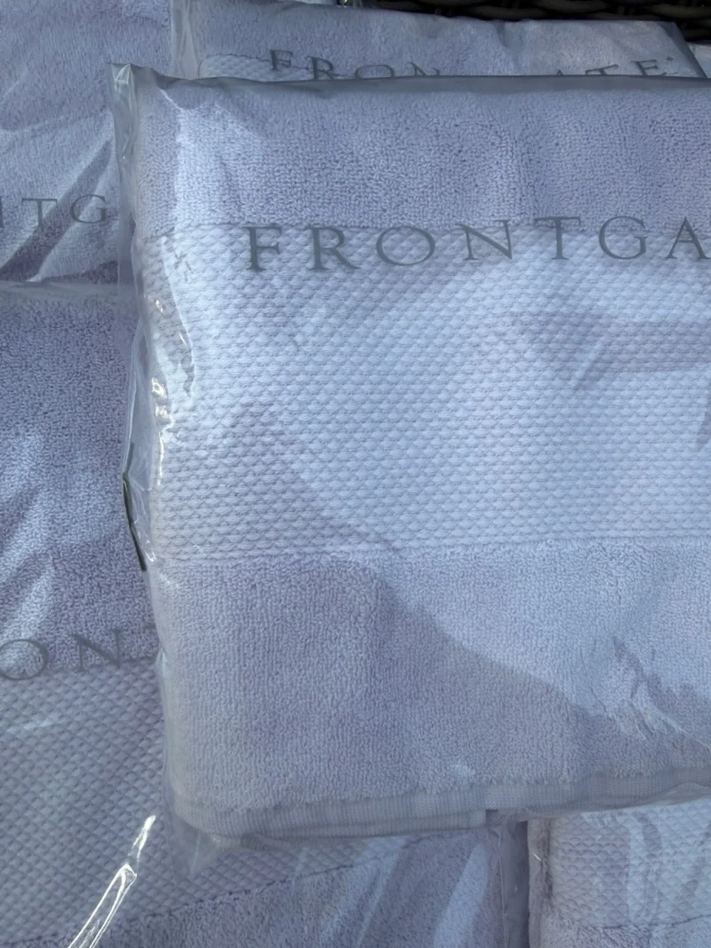 Frontgate Resort Towel Bundle - NWT